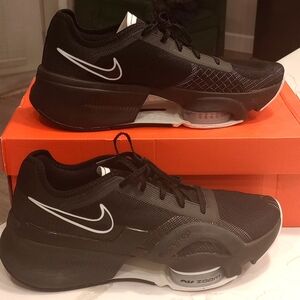 NIKE AIR ZOOM SUPER REP 3 TRAINING SHOES IN BLACK AND WHITE SIZE 9 WOMEN'S